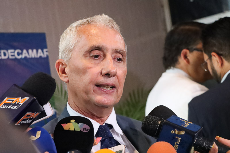 Patrick Riba- concejero de cooperación y cultural de Francia en Venezuela