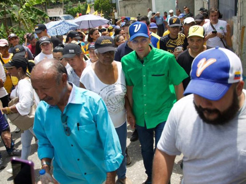 Plataforma unitaria y precandidatos opositores rechazan ataques contra Henrique Capriles