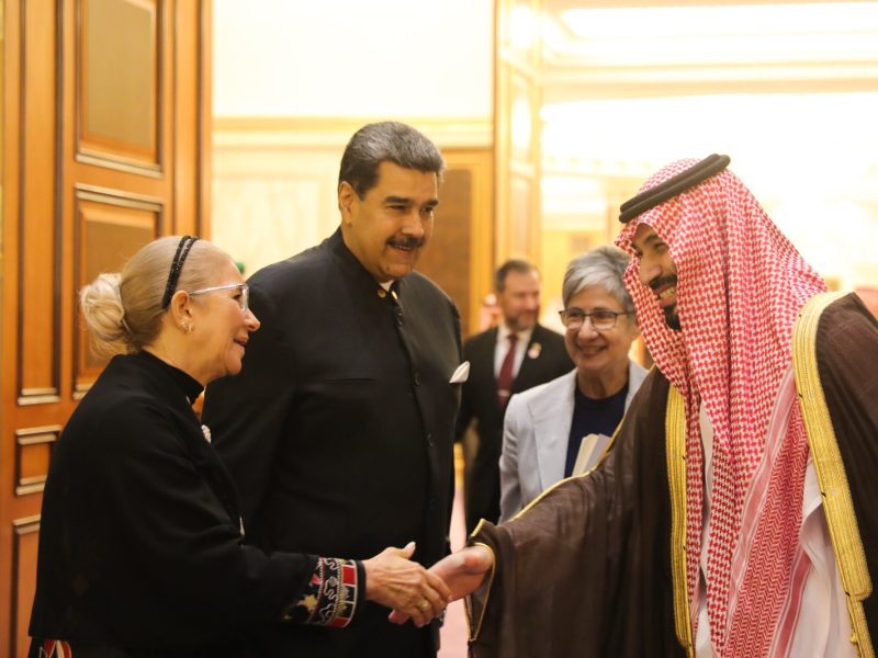 Maduro informa su llegada a Venezuela tras gira por Turquía y Arabia Saudí