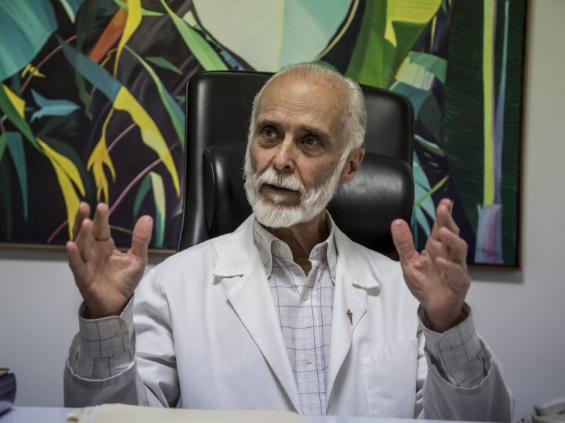 Muere exministro y epidemiólogo José Félix Oletta