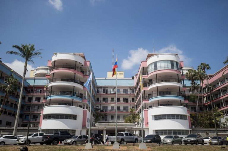 Hospitales venezolanos no tienen ascensores 100 % operativos