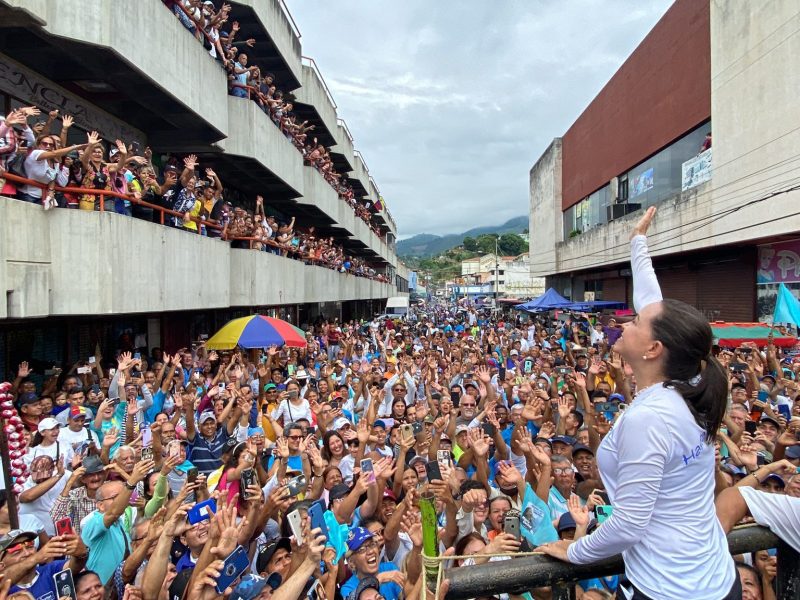María Corina Machado designa comando de campaña y sigue recorridos por el país pese a inhabilitación