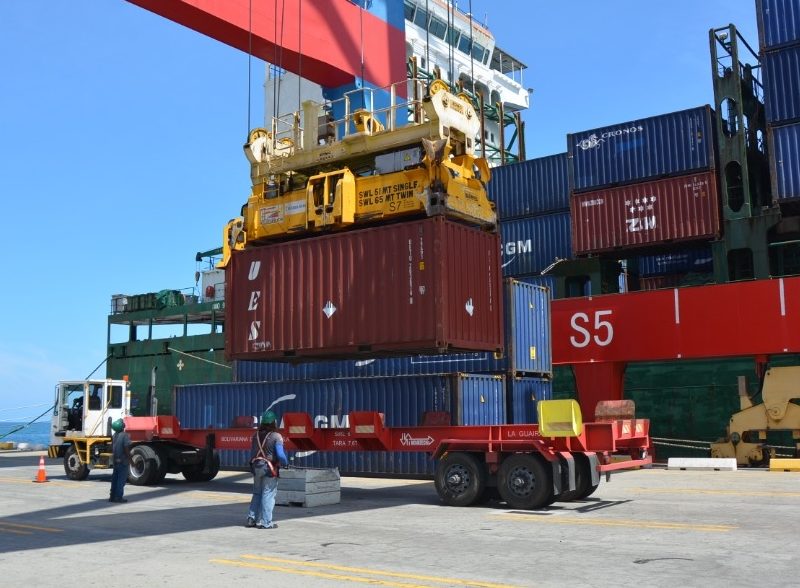 Empresas de envíos marítimos aseguran estar operativas en Venezuela