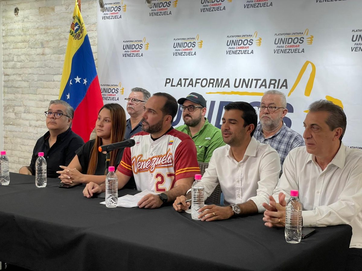 Plataforma Unitaria pone a la orden a más de 50.000 personas para ...