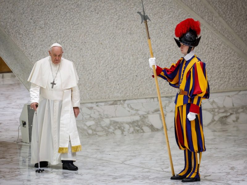 El Papa Francisco dirige la audiencia general semanal