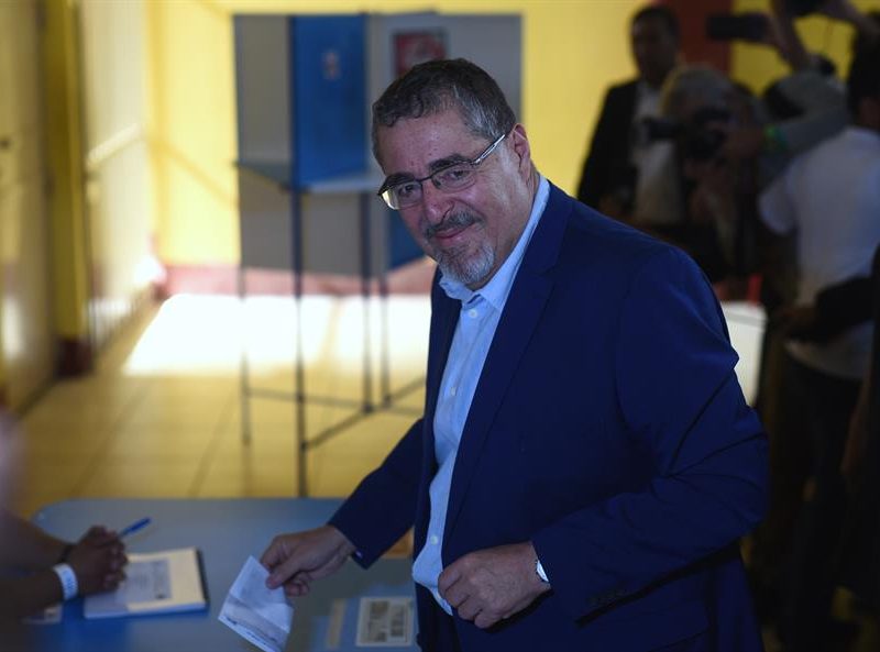 Bernardo Arévalo gana la presidencia de Guatemala