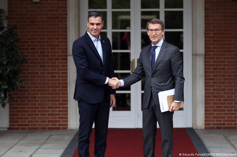 Rey de España inicia consultas para proponer candidato a presidente