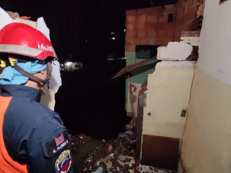 Táchira: anegaciones de viviendas y vías obstruidas por las lluvias