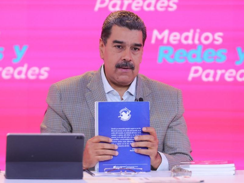 Campaña por reelección de Nicolás Maduro aún «calienta el brazo»
