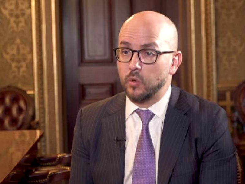 Juan González, principal asesor de Biden para Latinoamérica, dejará el cargo en marzo