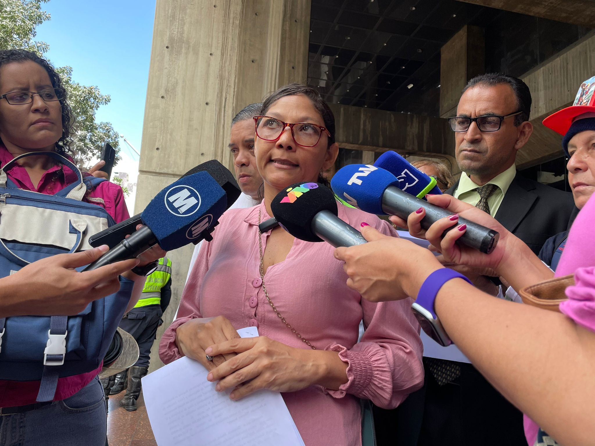 Madre de John Álvarez