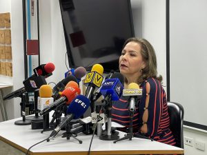 7 críticas de María Carolina Uzcátegui a las primarias