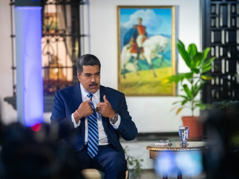 Maduro pide a China apoyo para que Venezuela se incorpore a los Brics