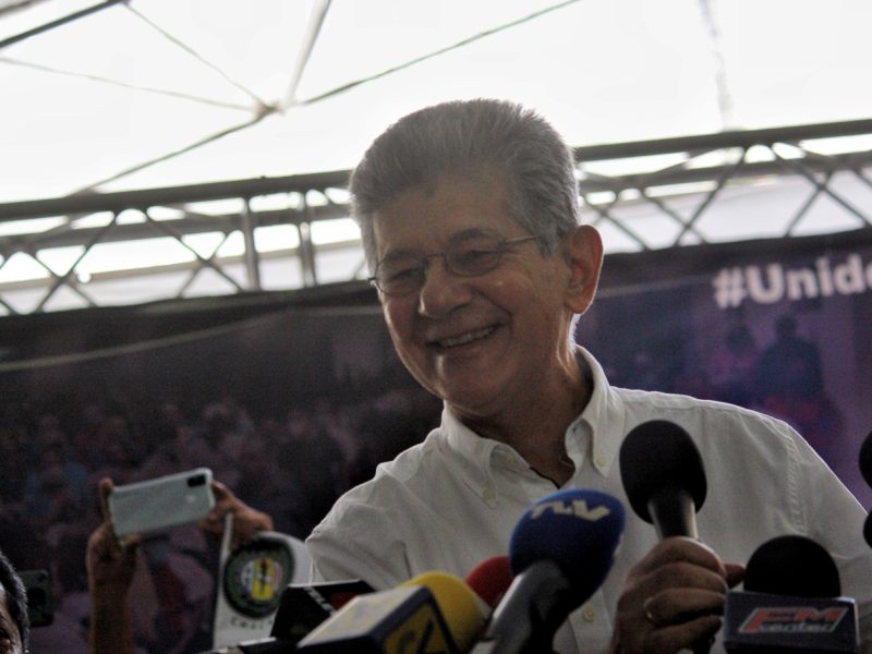Ramos Allup: «Al gobierno le interesa que la oposición haga sus primarias»