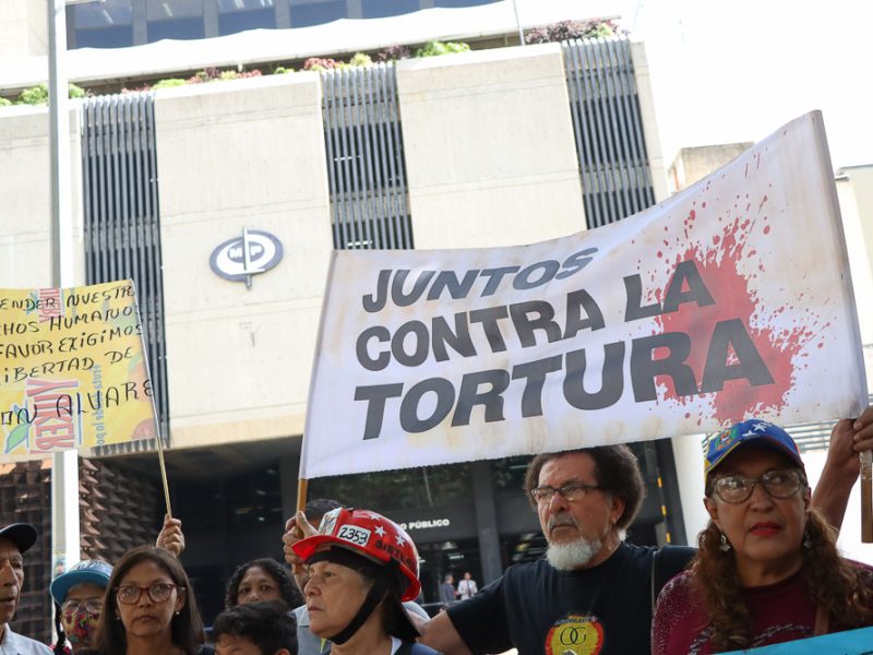 Familiares y abogados de John Álvarez denuncian ante Ministerio Público la tortura y detención arbitraria (Mairet Chourio)