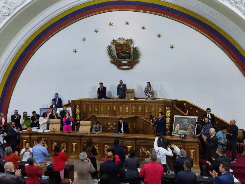 AN 2020 toma nota de Jhosnel Peraza como contralor (e) sin informar cuándo designará sustituto de Amoroso