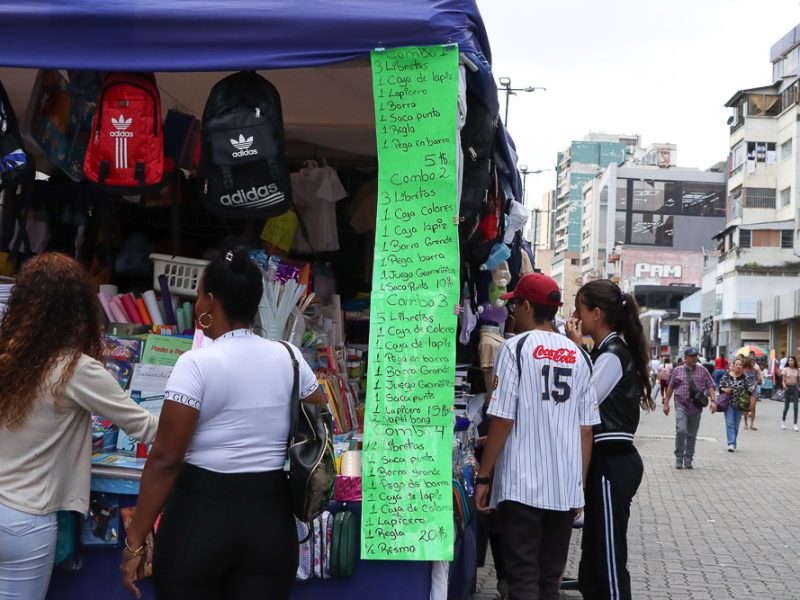 Ventas de útiles escolares (Mairet Chourio)