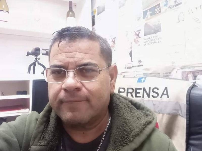 Sicarios matan a un periodista y a un policía en la frontera norte de México