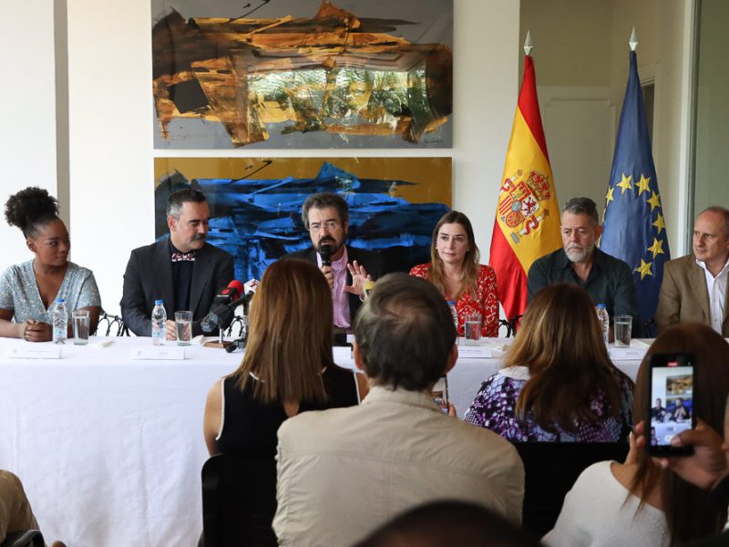 Presentación de la agenda cultural española (Mairet Chourio)