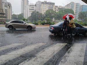 Onda tropical 45 reforzará lluvias en centro y occidente de Venezuela