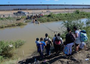 Wola pide respetar principio de no devolución para migrantes venezolanos en riesgo