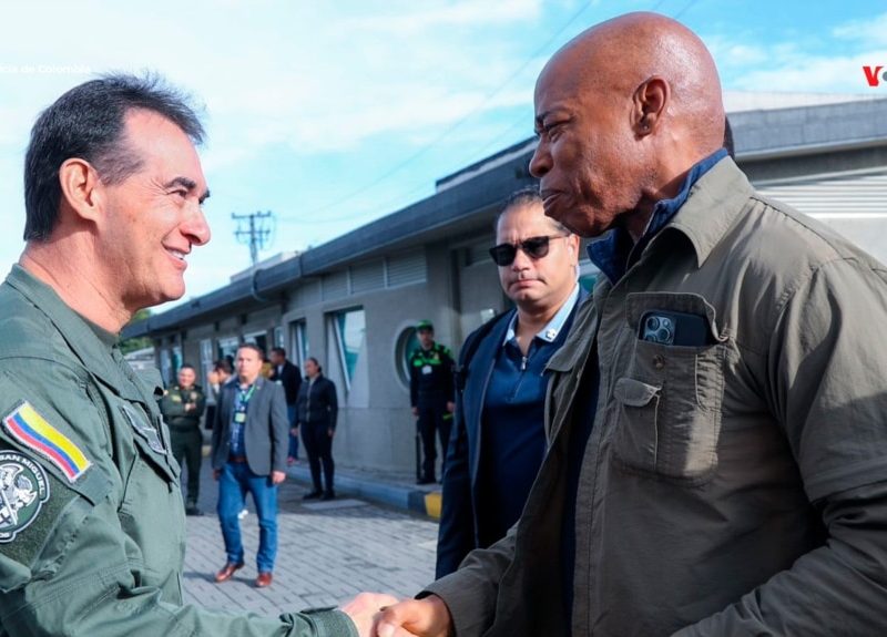 Alcalde de Nueva York sobrevoló selva del Darién para conocer crisis migratoria