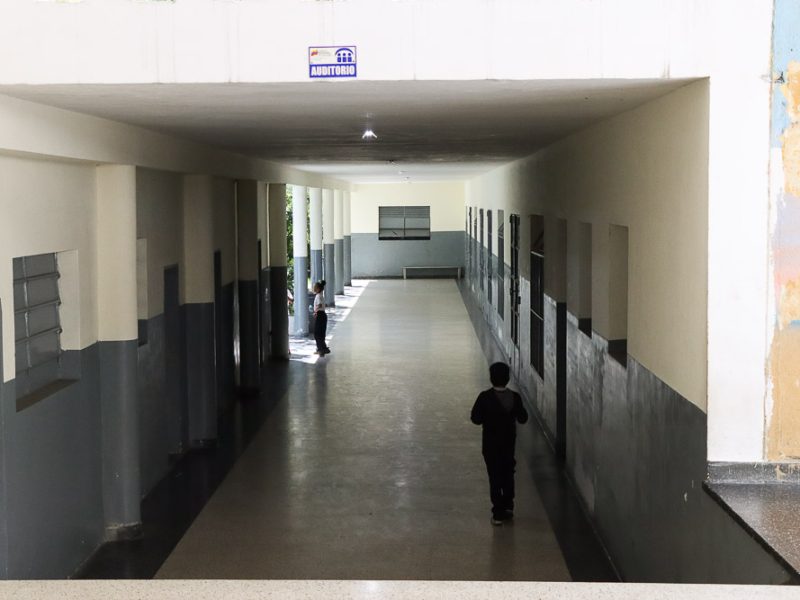 Escuelas- asistencia- El Libertador- Chacao (Mairet Chourio)