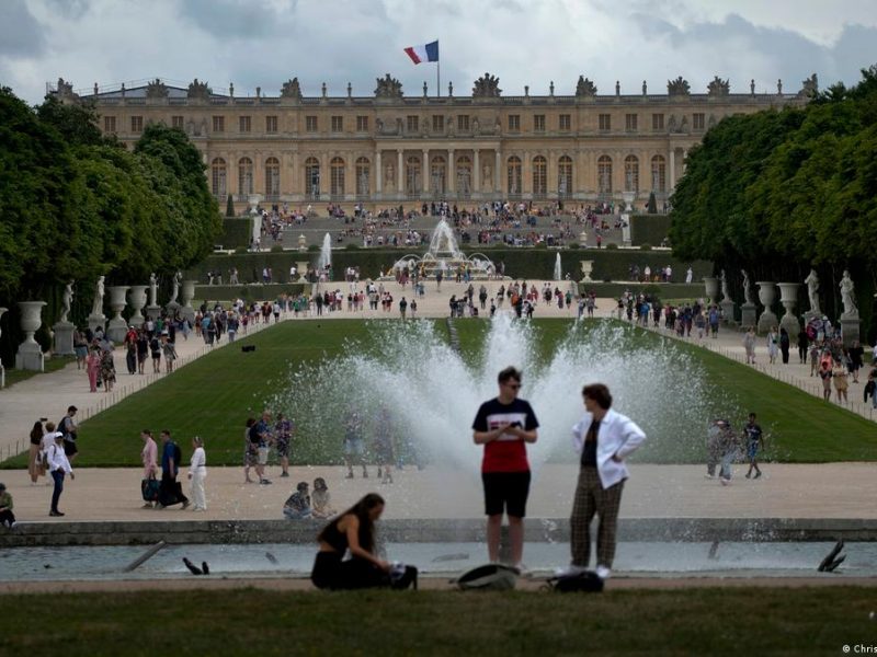 Nueva evacuación del Palacio de Versalles por una alerta de bomba