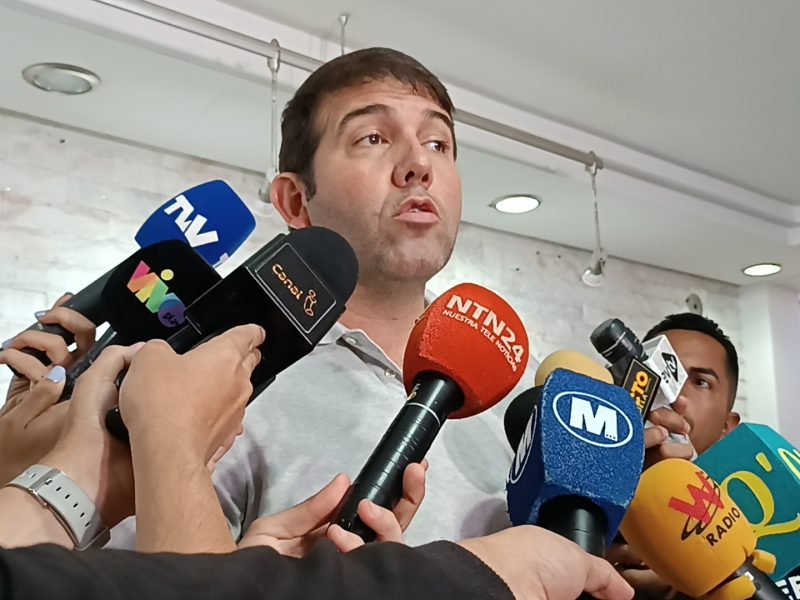 Prosperi sigue en la primaria, pero condiciona el reconocimiento de los resultados