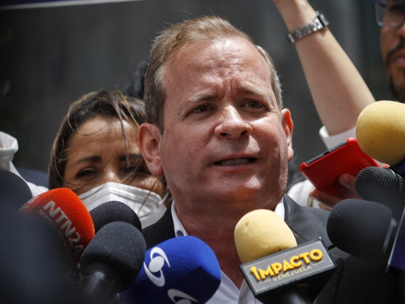 CNE publica inhabilitaciones contra Juan Pablo Guanipa y César Pérez Vivas