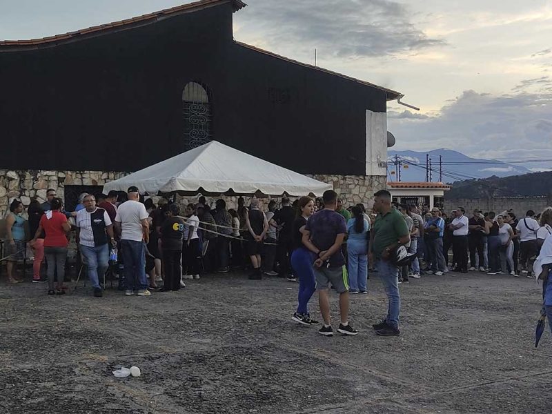 Miembros de junta de primaria en Vargas son citados por la Fiscalía
