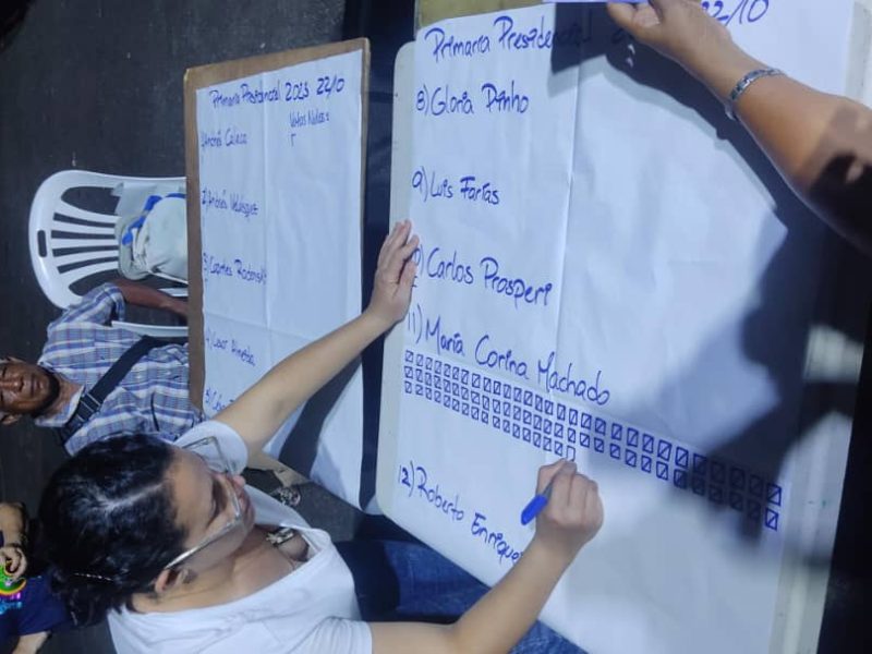 Alta participación durante las primarias obligó a extender horario en Bolívar