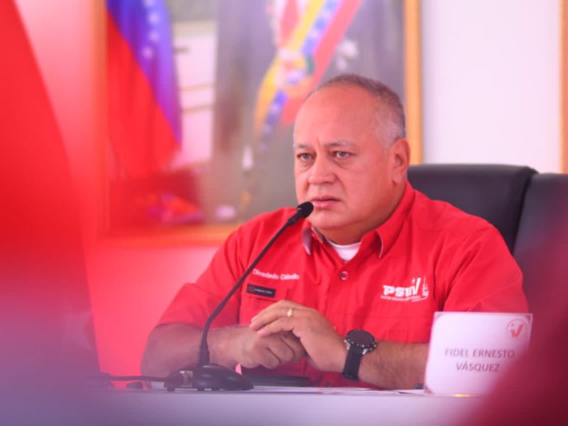 Cabello tilda de «fraude» primarias y advierte que María Corina «no va»