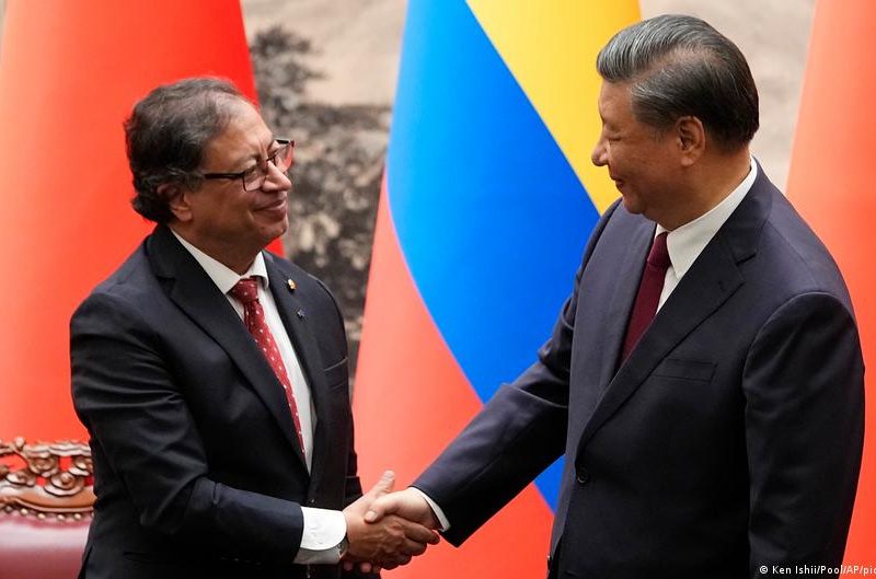 Petro y Xi elevan sus relaciones a "asociación estratégica"