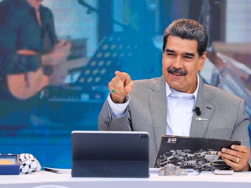 Maduro asegura que habrá "garantías totales para todos" en las presidenciales de 2024