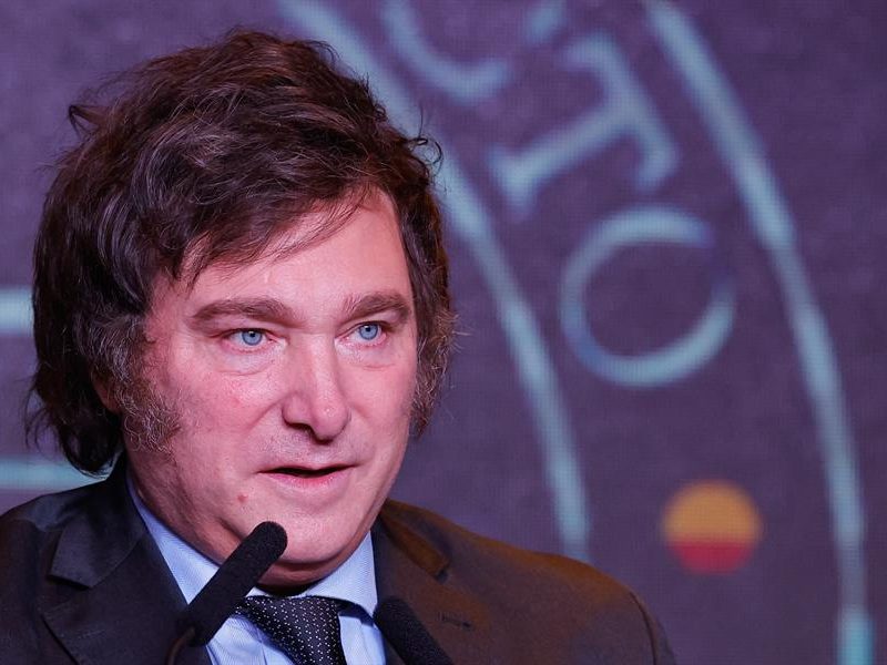 Javier Milei considera “inapropiados” comentarios de Maduro tras su triunfo