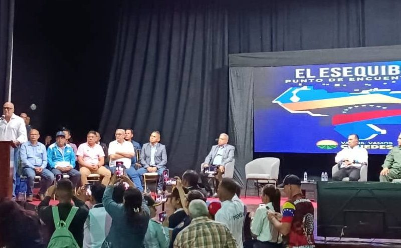 Gobernador de Cojedes llama a participar en referendo en acto conjunto con Jorge Rodríguez