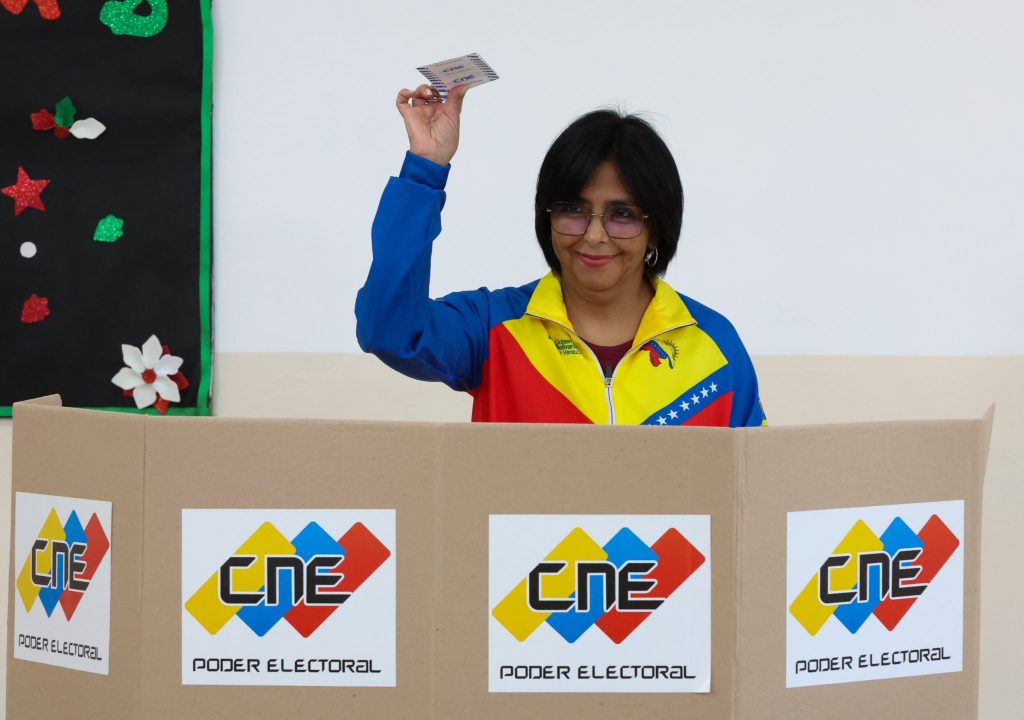 ¿Por qué se posan los ojos en Delcy Rodríguez como sustituta de Maduro?