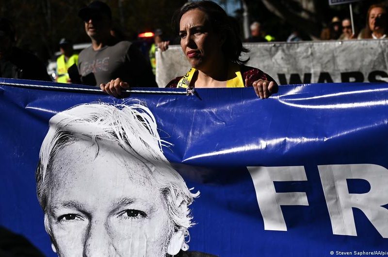 Examinarán en febrero "apelación final" de Assange contra su extradición a EE.UU.