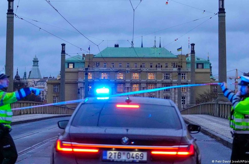 Diez muertos y decenas de heridos en tiroteo en la Universidad Carolina de Praga