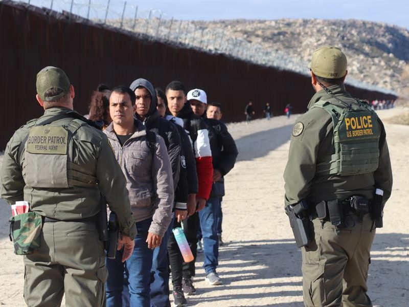 México y Estados Unidos discutirán sobre nuevos controles fronterizos