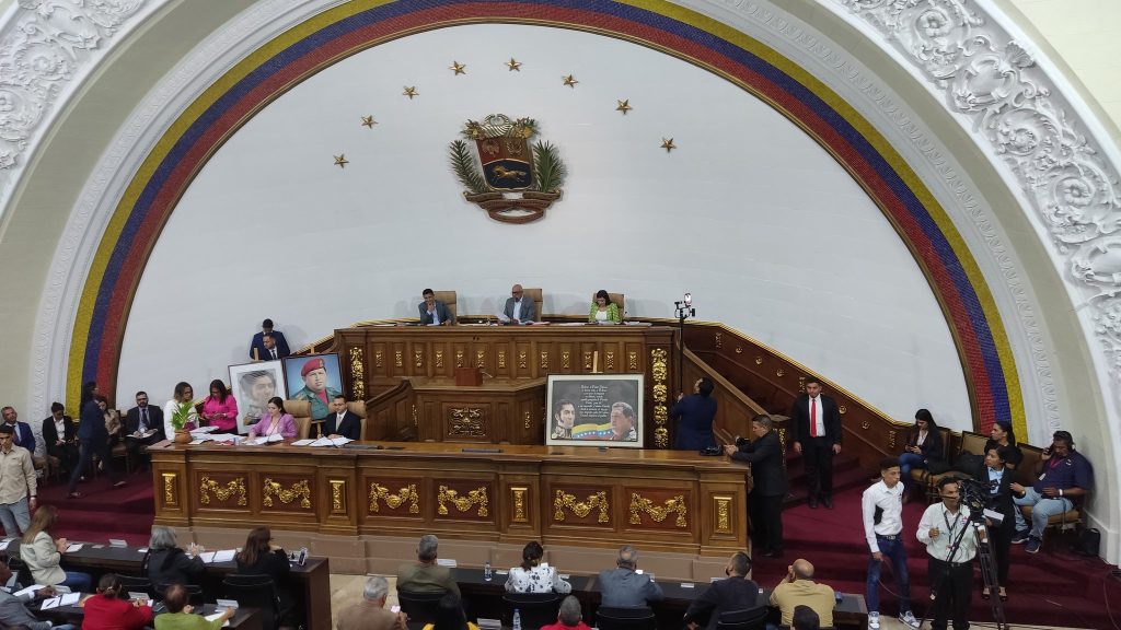 Cambios que introduce ley Bolívar en materia electoral atentan contra comicios futuros, advierten expertos 