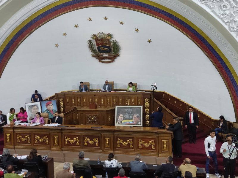 Cambios que introduce ley Bolívar en materia electoral atentan contra comicios futuros, advierten expertos 