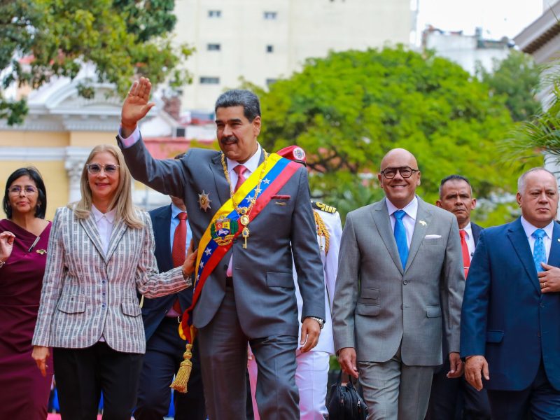 De Barbados a propuesta de cronograma electoral: Cómo se ha movido el chavismo hacia presidenciales