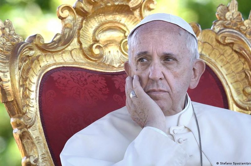 Papa Francisco: la bendición de las parejas homosexuales "quiere incluir, no dividir"