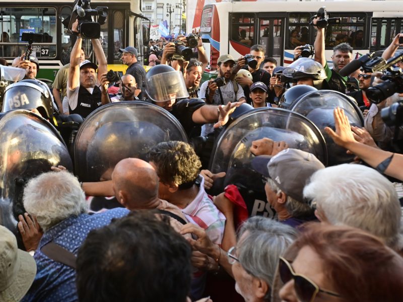 La 'ley ómnibus', impulsada por Milei, es aprobada en general en el Congreso de Argentina