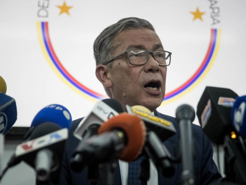 La oposición mayoritaria presenta propuesta de calendario para presidenciales venezolanas