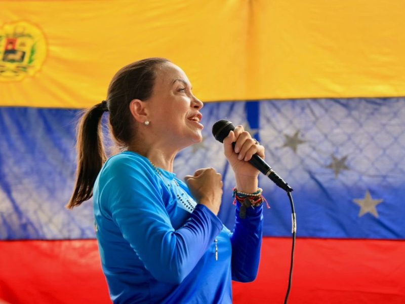 ¿María Corina Machado está dispuesta a negociar con Nicolás Maduro?