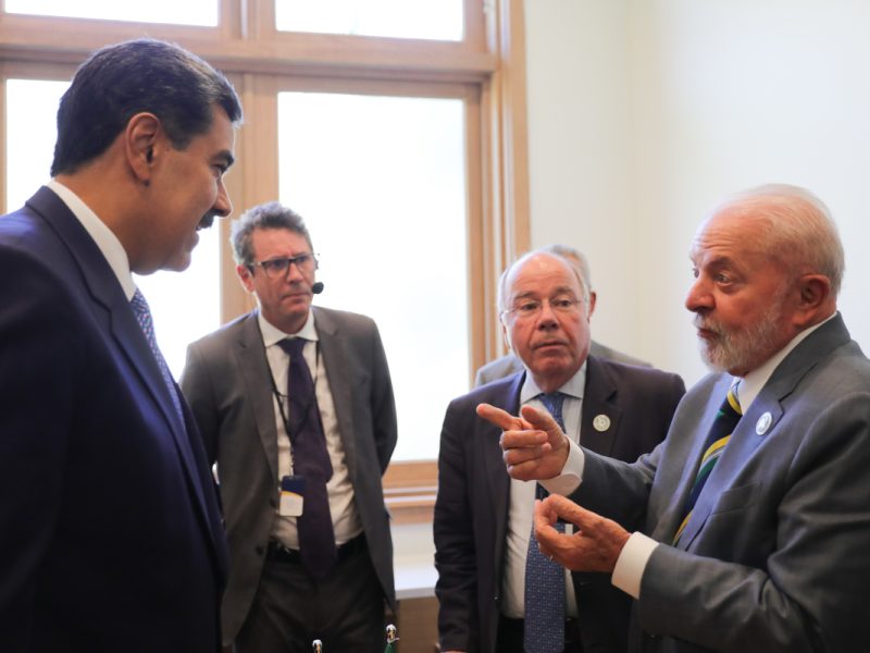 Reunión de los presidentes de Venezuela y Brasil en la cumbre de la Celac