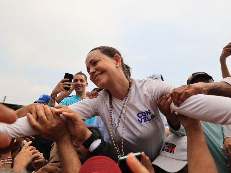 María Corina Machado debe trascender candidatura y asumir liderazgo opositor, señala Margarita López Maya